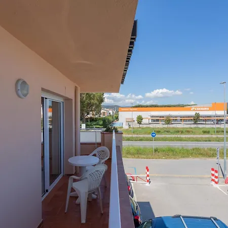 Residencial Super Stop Torre Valentina * סנט אנטוני דה קלנג'ה